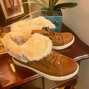 Size 8.5 punk skate shoes